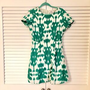 Vineyard Vines Green and White Short Sleeve Patterned Dress